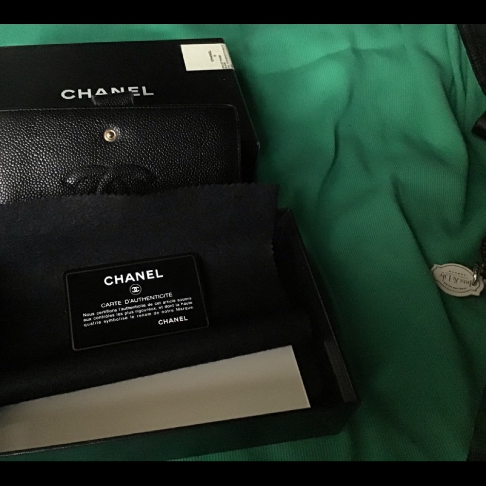Wallet - Picture 10 of 11